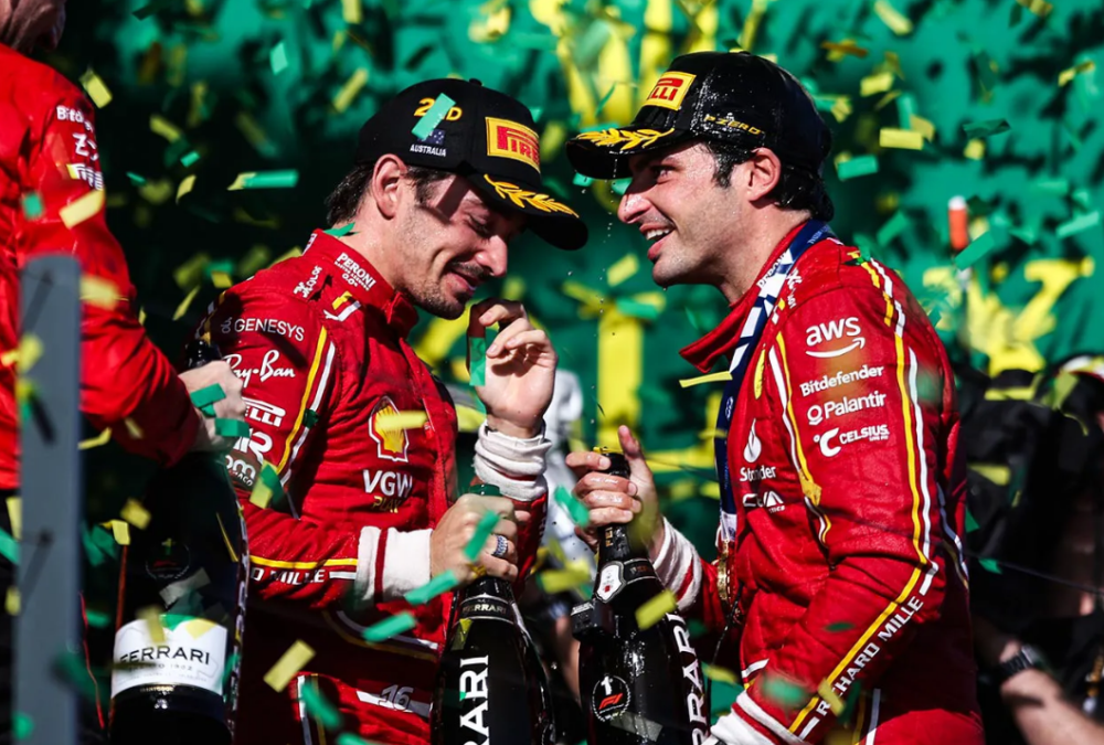 法拉利险胜红牛车队，塞恩斯点燃赛场