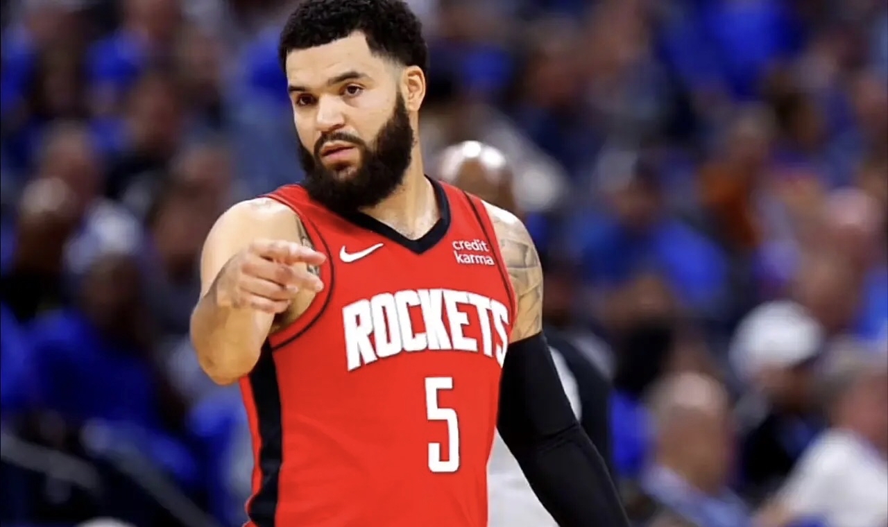 爱游戏在线-爵士翻盘吉林队，范弗利特惊艳四座