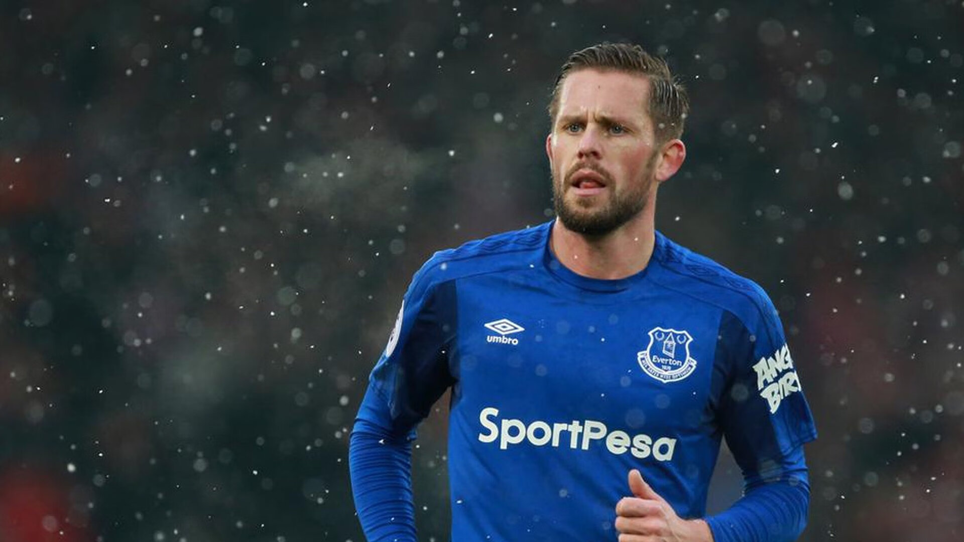 爱游戏娱乐-新疆队撕裂湖人中国行，当东方铁壁遇上利拉德时间